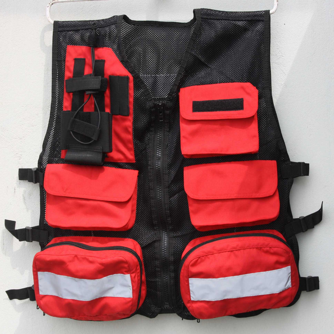 HI VISIBILITY PUBLIC SAFETY EMS RESCUE VESTS TAC - Target KSA - متجر هدف